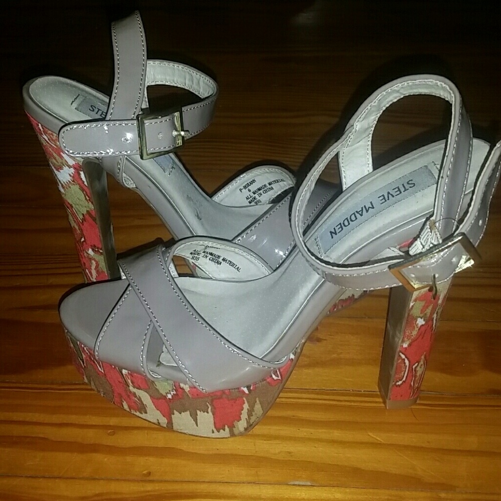 Steve Madden🌺🌺Roxann ↙↙